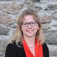 Frau